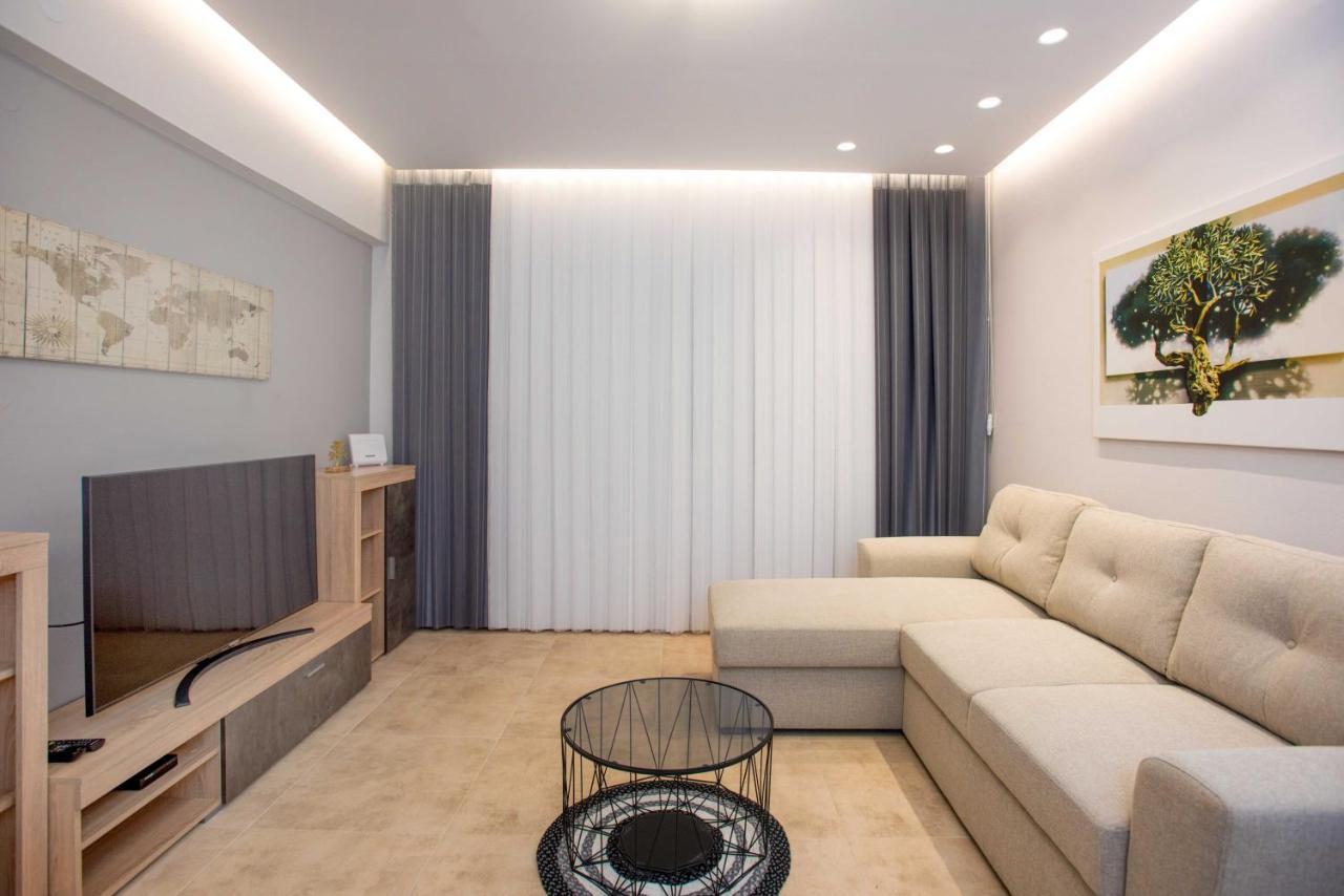 Comfy Central 1 Bedroom Apt With Terrace And View Heraklion  Exterior photo