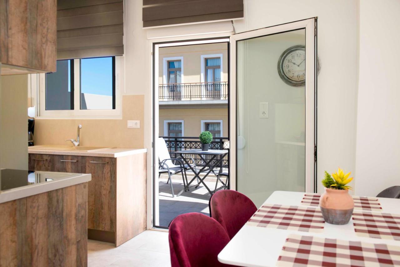 Comfy Central 1 Bedroom Apt With Terrace And View Heraklion  Exterior photo